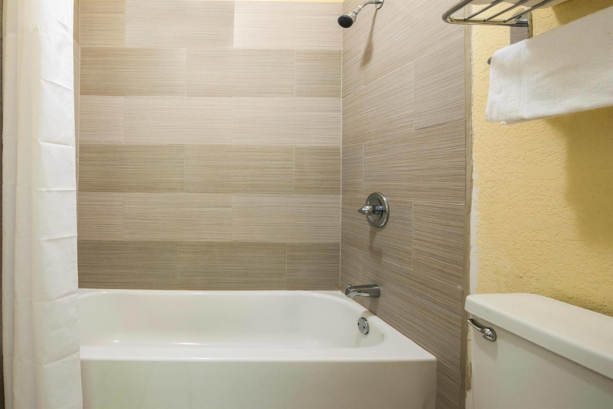 Days Inn By Wyndham Eastland מראה חיצוני תמונה