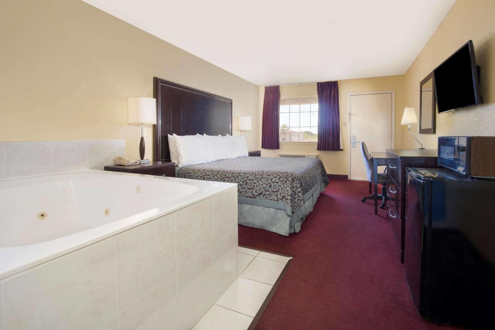 Days Inn By Wyndham Eastland מראה חיצוני תמונה