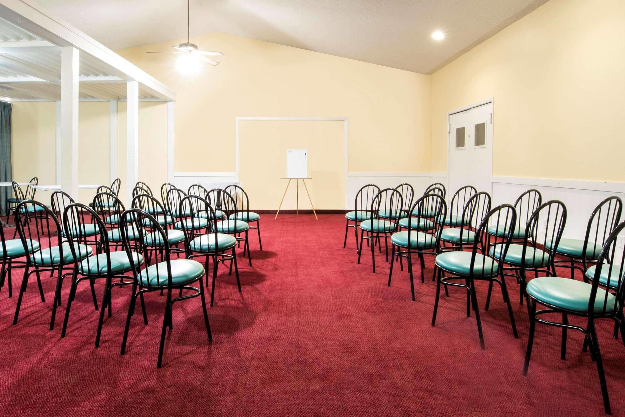 Days Inn By Wyndham Eastland מראה חיצוני תמונה